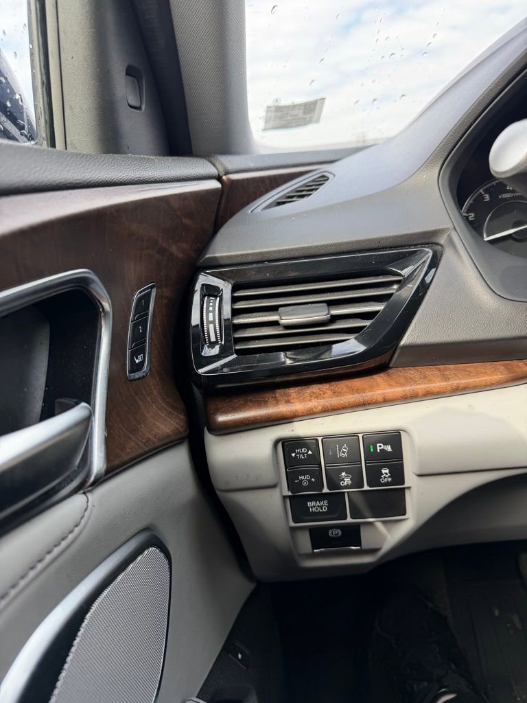 Used 2020 Acura RDX AWD w/ Advance Package image 18