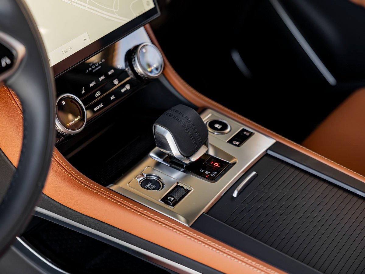 New 2026 Jaguar F-PACE R-Dynamic S image 19