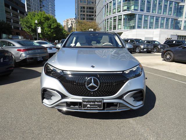 Used 2023 Mercedes-Benz EQE 500 4MATIC SUV image 6