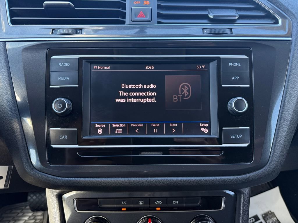 Used 2018 Volkswagen Tiguan S image 21