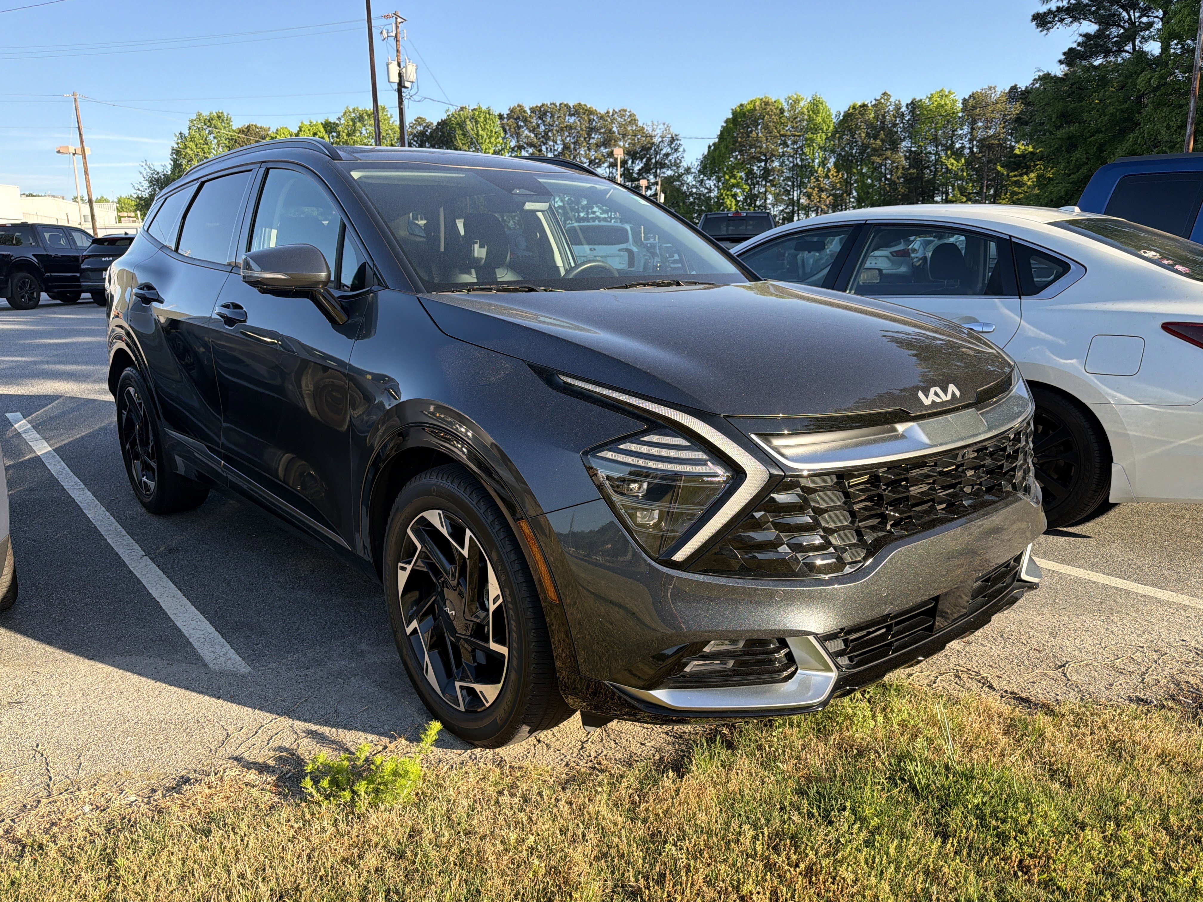 Used 2023 Kia Sportage SX image 3