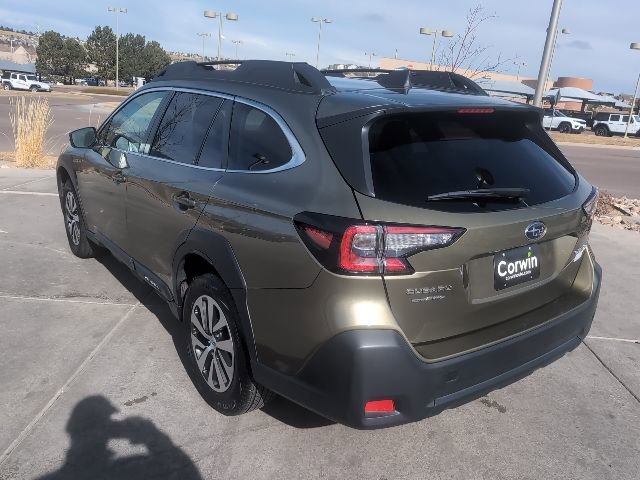 Used 2025 Subaru Outback Premium image 5