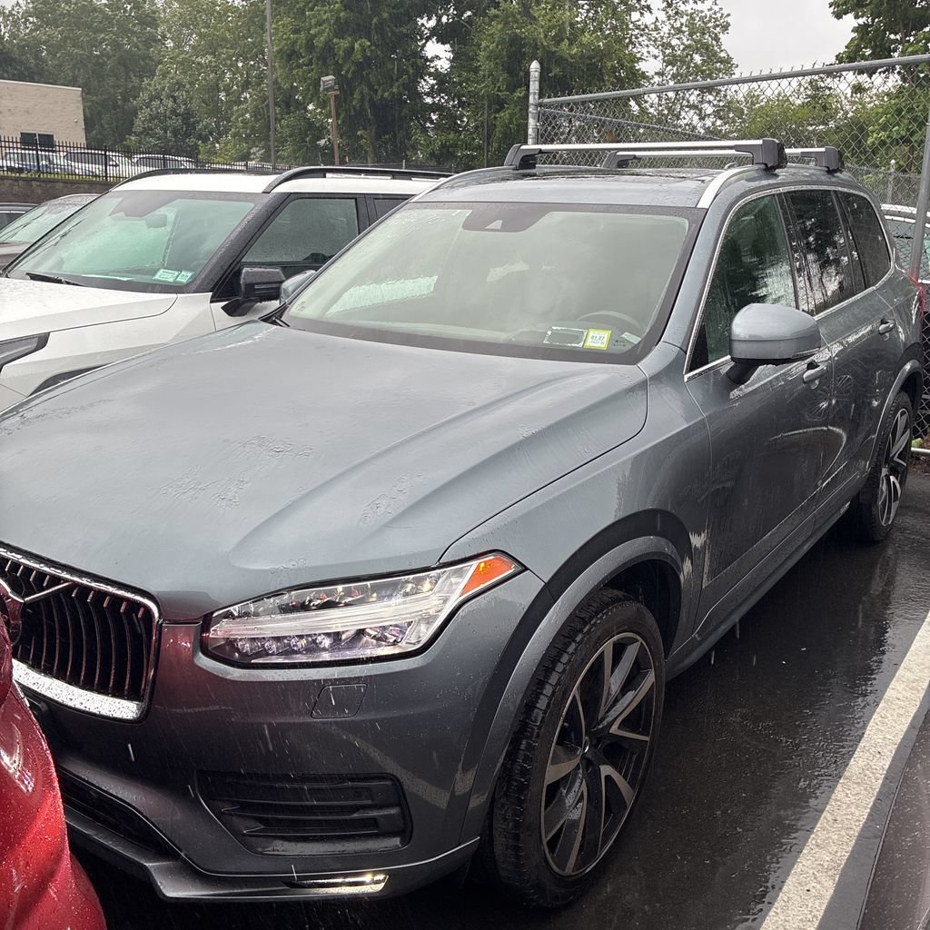 Used 2020 Volvo XC90 T6 Momentum w/ Protection Package Premier AWD/4WD image 2