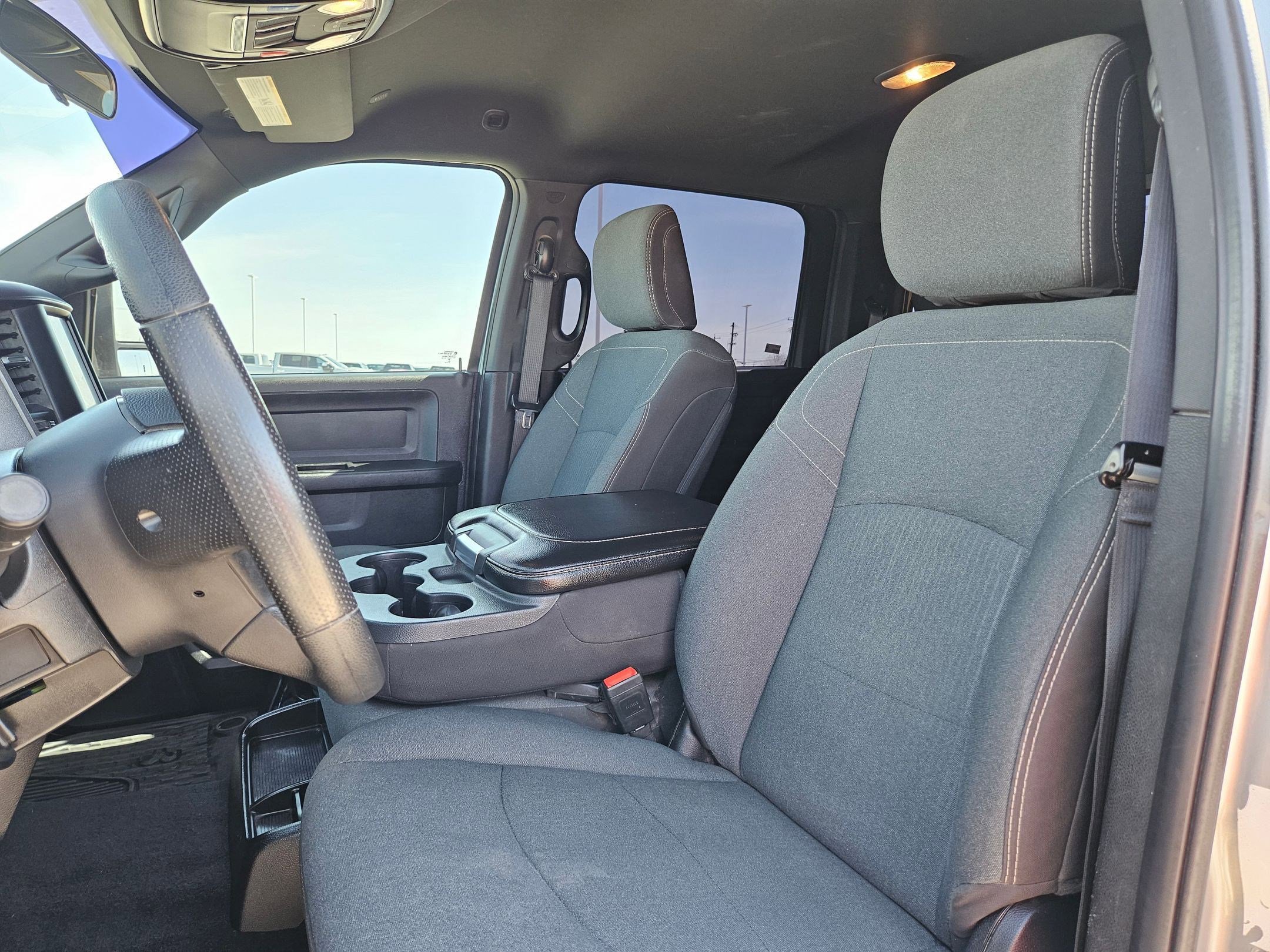 Used 2024 RAM 2500 Tradesman w/ Chrome Appearance Group image 13