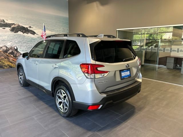 Used 2023 Subaru Forester Premium AWD/4WD image 37