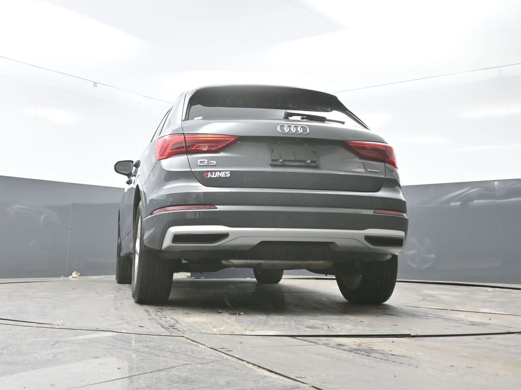 Used 2021 Audi Q3 2.0T Premium image 29