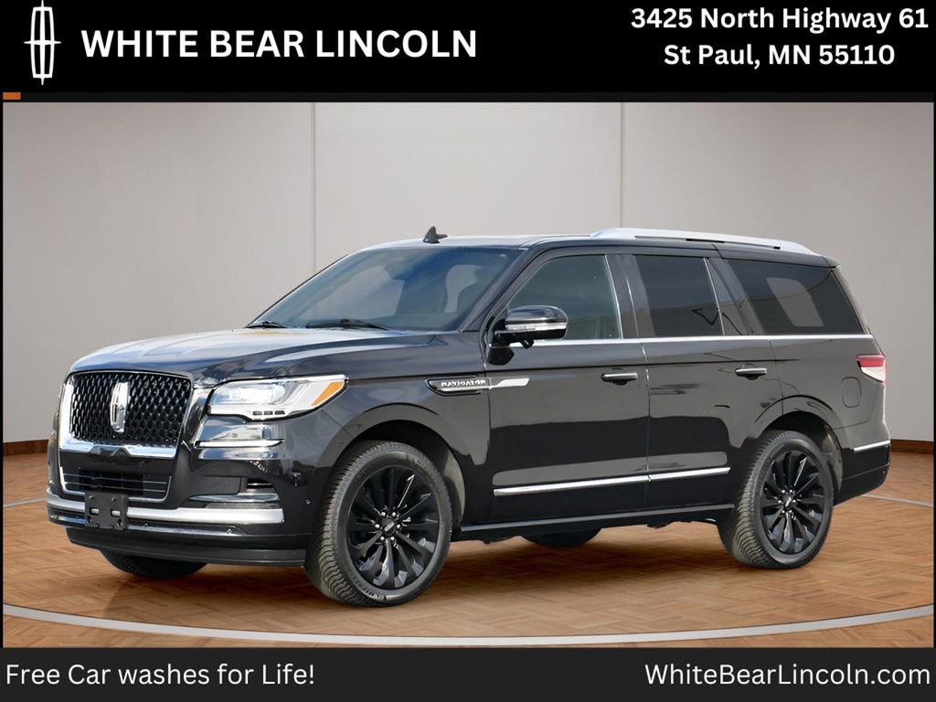 Used 2024 Lincoln Navigator Reserve AWD/4WD image 1