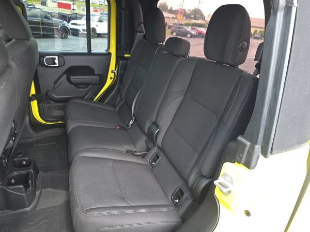 Used 2023 Jeep Gladiator Sport AWD/4WD image 40