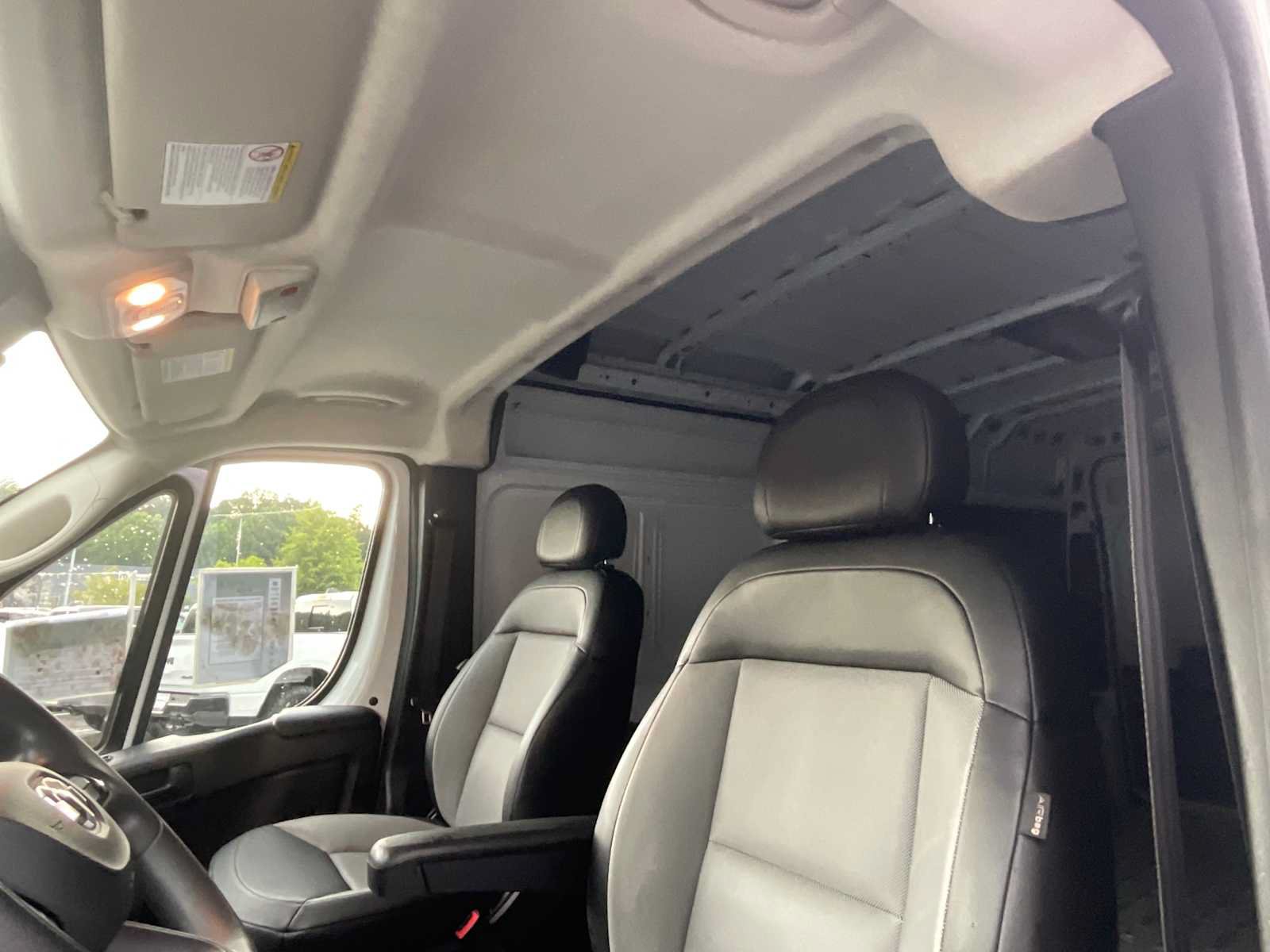 Used 2024 RAM ProMaster 2500 w/ Convenience Group FWD image 20