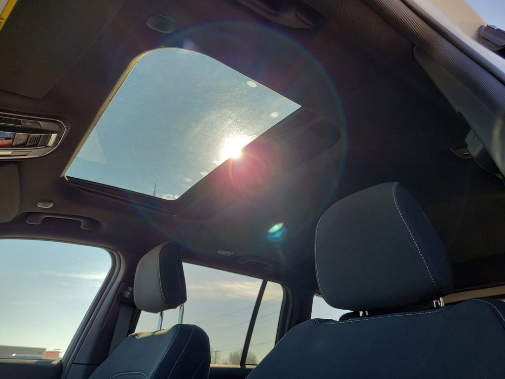 New 2025 Jeep Grand Cherokee Laredo X image 21