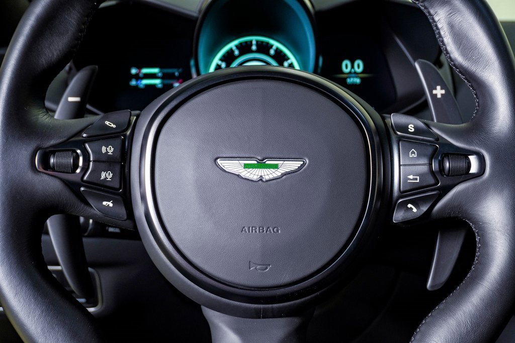 Used 2023 Aston Martin V8 Vantage Coupe image 26
