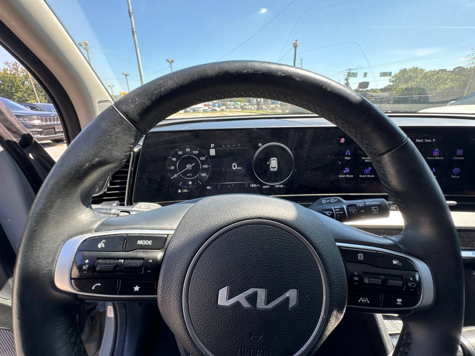 Used 2024 Kia Sportage SX AWD/4WD image 17