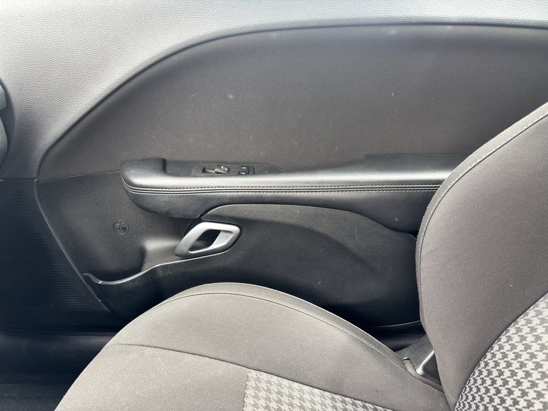 Used 2022 Dodge Challenger GT RWD image 21