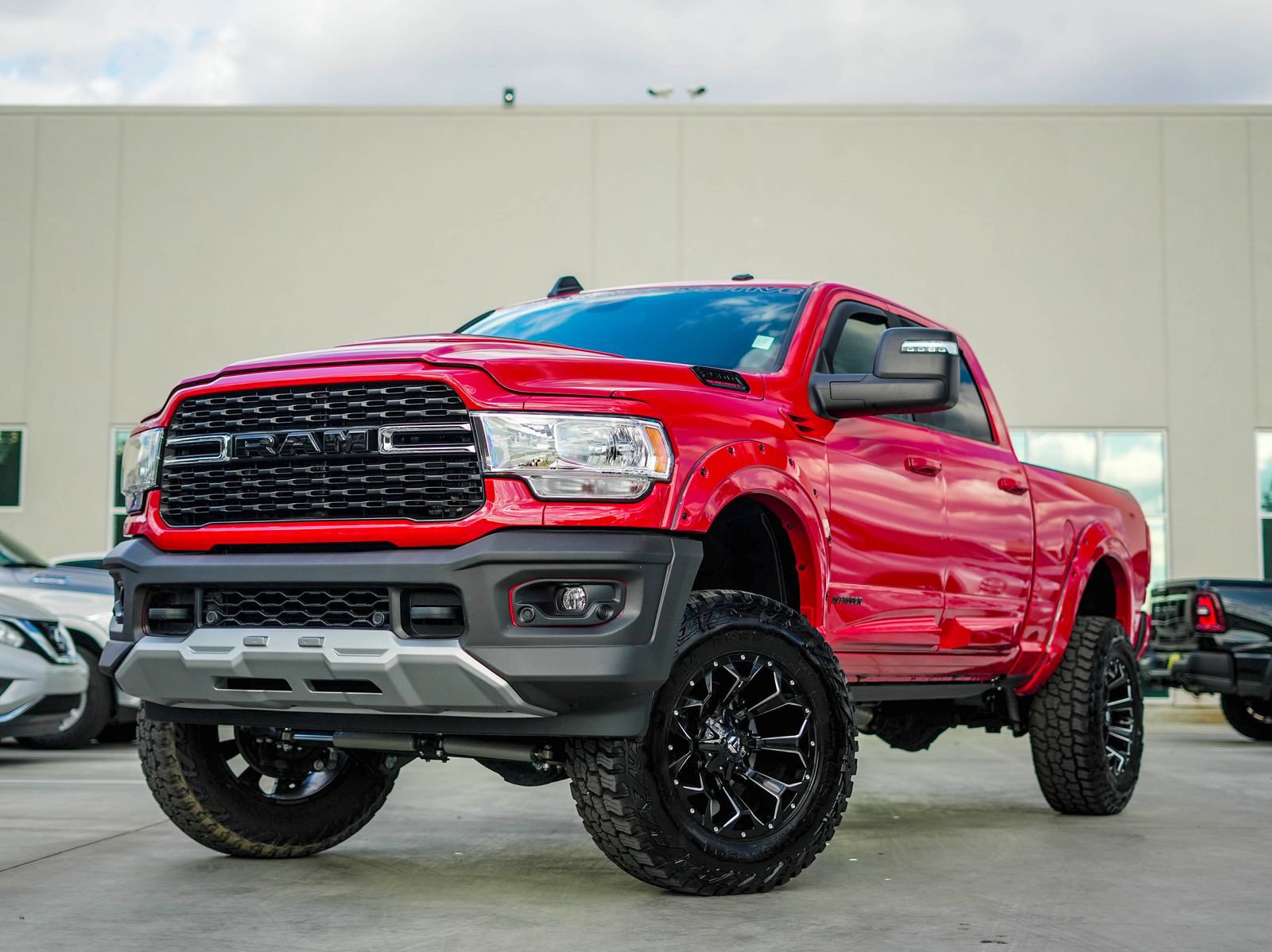 Used 2024 RAM 2500 Big Horn w/ Sport Appearance Package