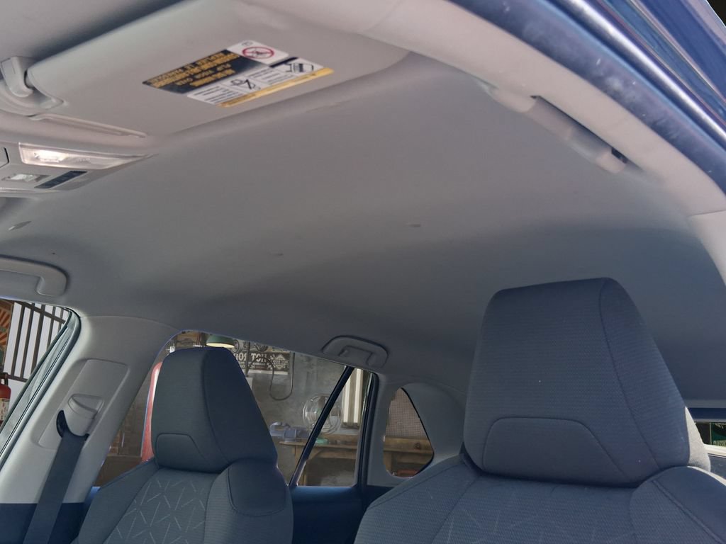 Used 2025 Toyota RAV4 XLE AWD/4WD image 16