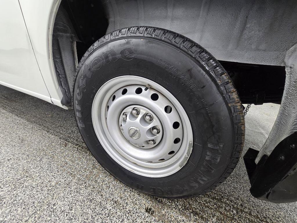 Used 2021 Nissan NV 2500 S RWD image 23