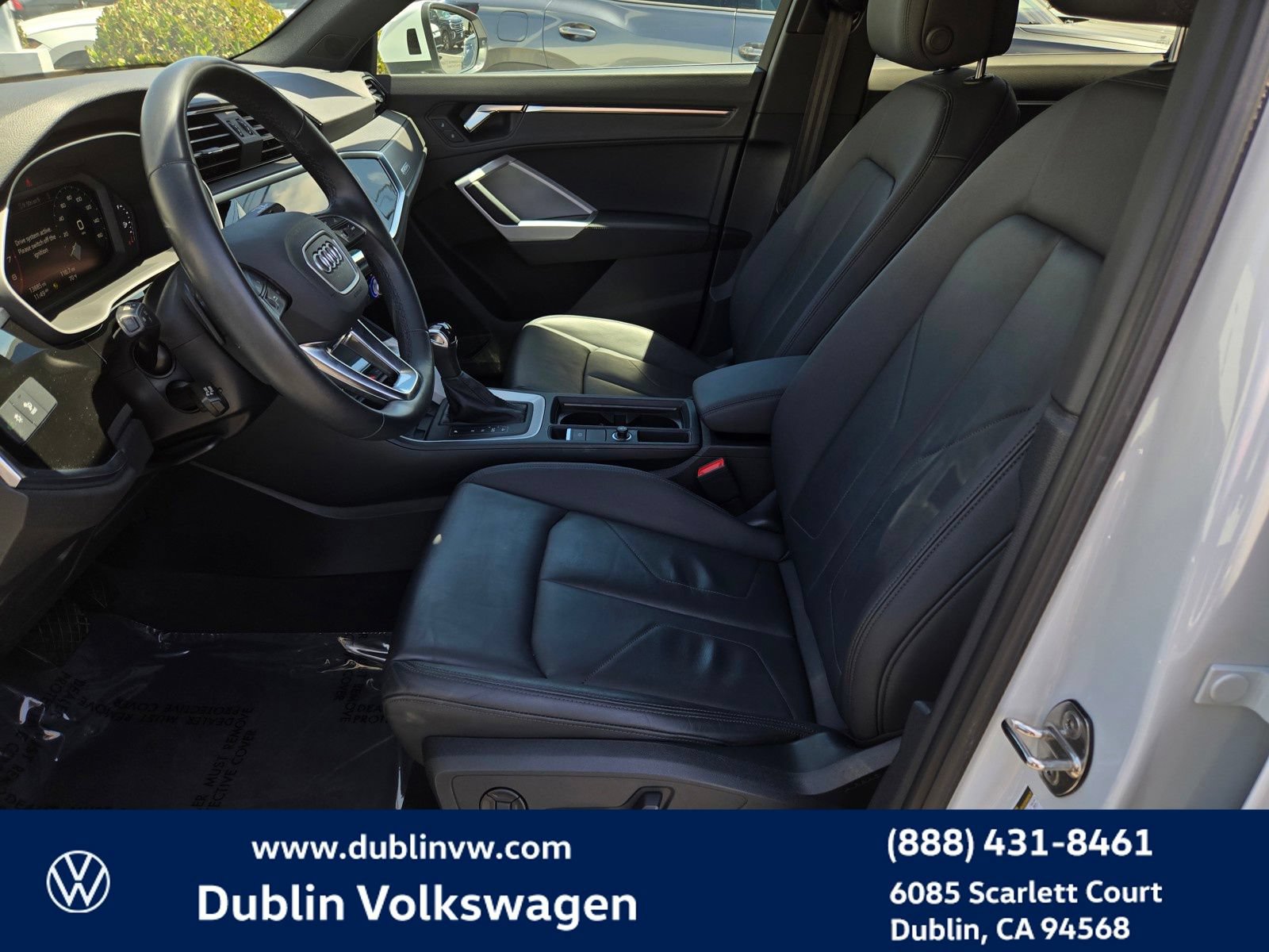 Used 2024 Audi Q3 2.0T Premium w/ Convenience Package AWD/4WD image 15