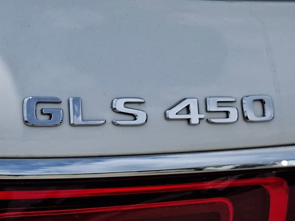 Used 2023 Mercedes-Benz GLS 450 4MATIC image 34