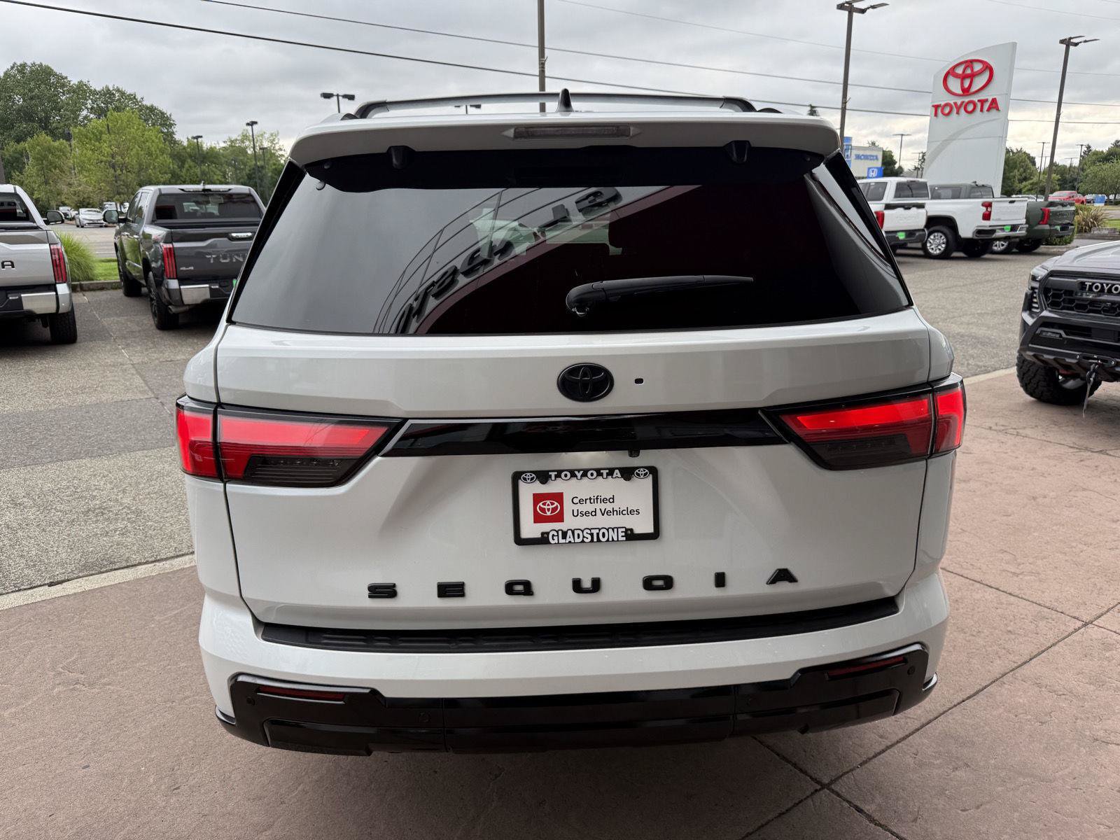 Certified 2024 Toyota Sequoia Platinum AWD/4WD image 7