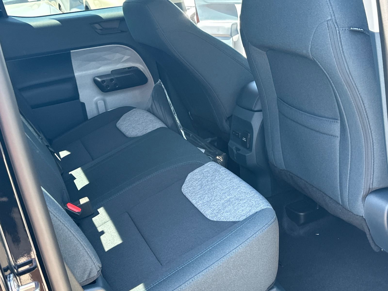 New 2026 Ford Maverick XLT w/ XLT Luxury Package FWD image 30