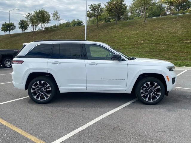 New 2025 Jeep Grand Cherokee Overland w/ Adv Protech Group III image 9