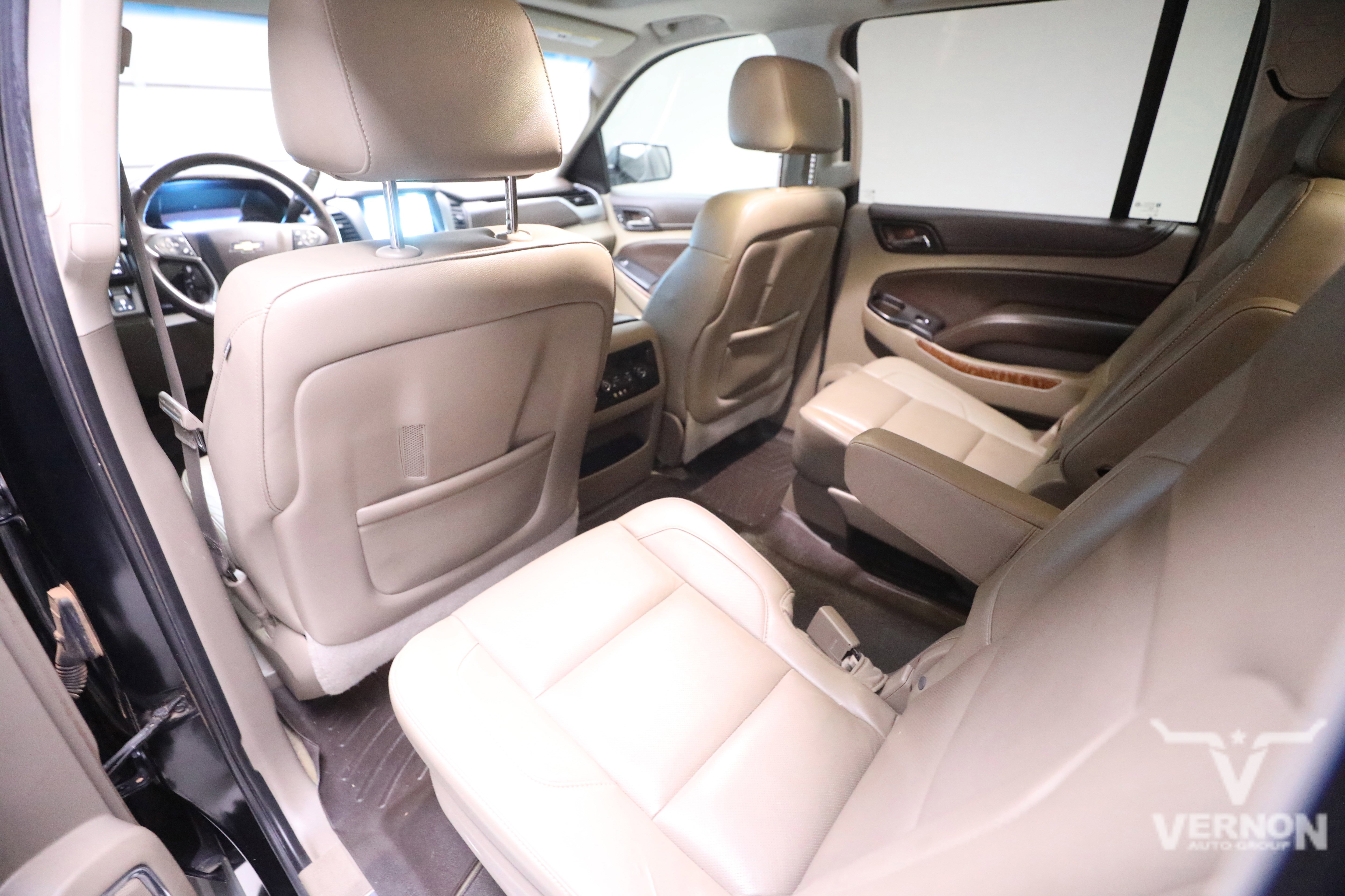 Used 2016 Chevrolet Suburban LTZ image 9