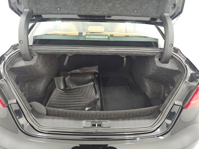 Used 2016 Nissan Maxima SR image 30