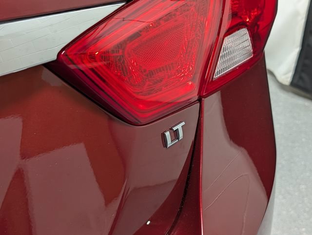 Certified 2017 Chevrolet Impala LT w/ Convenience Package FWD image 6