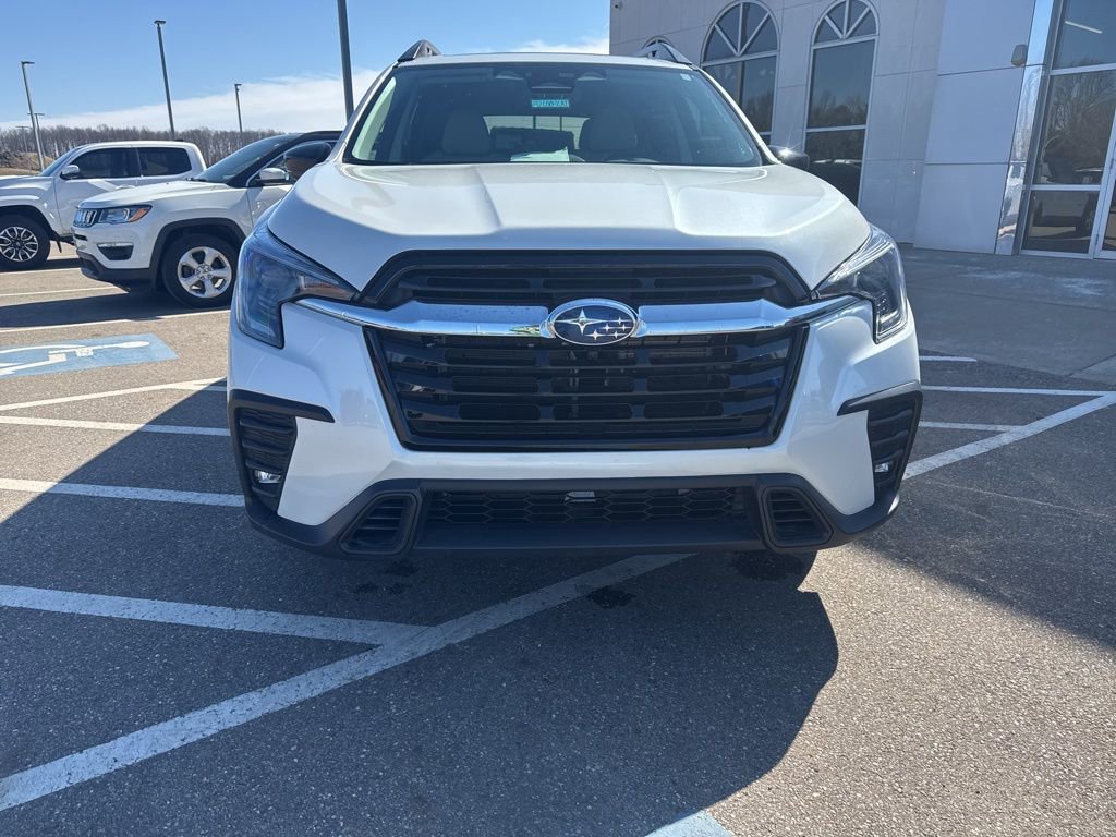 Used 2024 Subaru Ascent Limited w/ Technology Package AWD/4WD image 4
