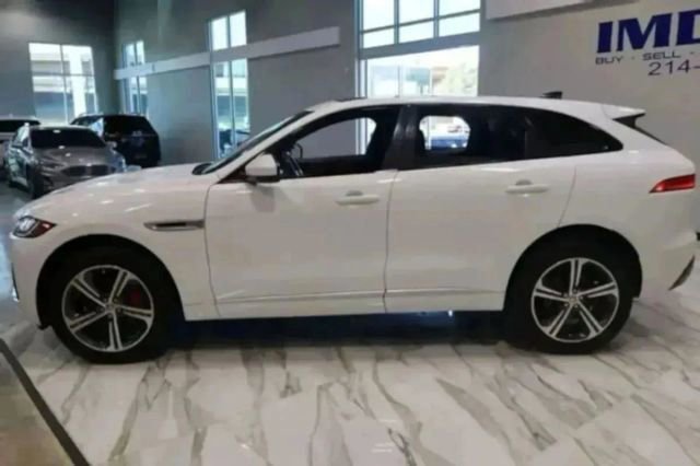Used 2020 Jaguar F-PACE S image 8