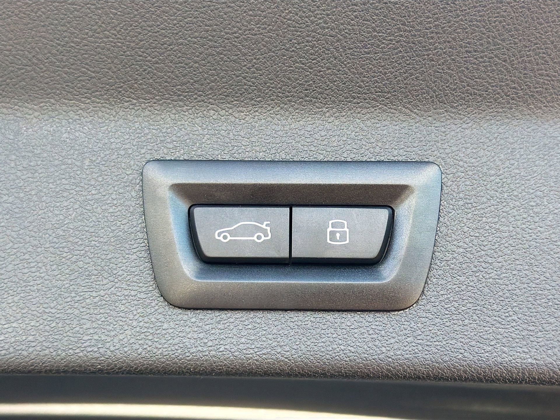 Certified 2023 BMW X3 sDrive30i w/ Convenience Package image 14