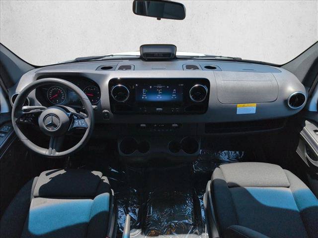 Certified 2025 Mercedes-Benz Sprinter 2500 image 17