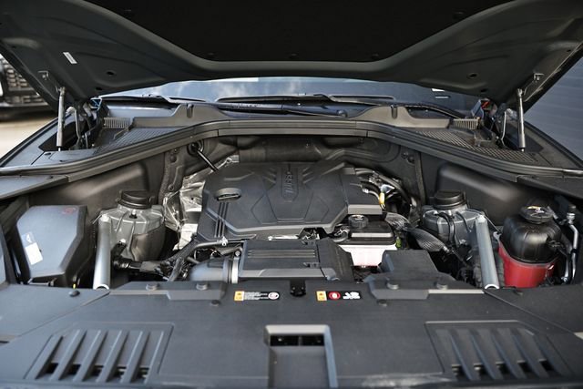 New 2026 Genesis GV80 2.5T Advanced image 14