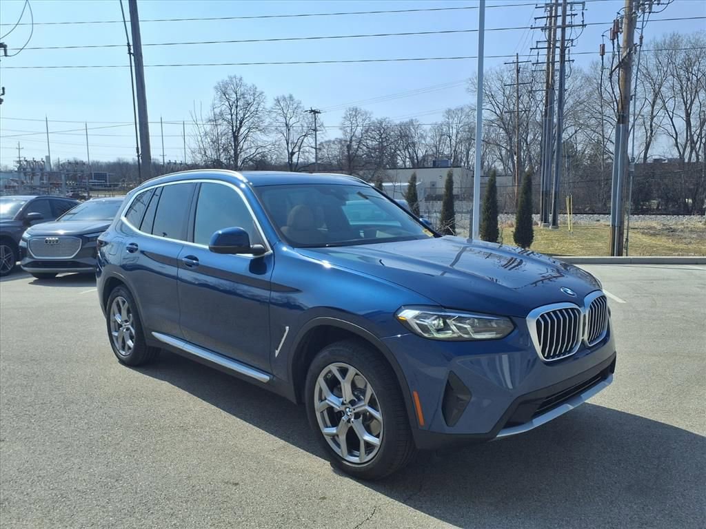 Used 2024 BMW X3 xDrive30i w/ Premium Package image 1