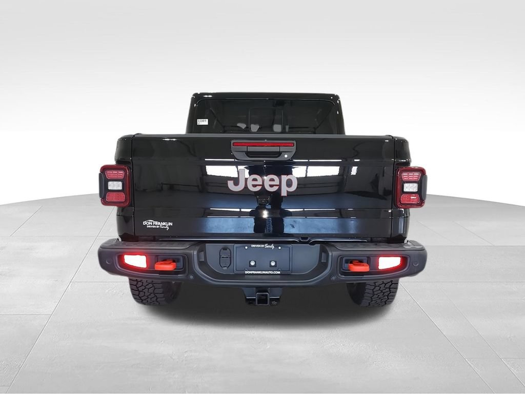 Used 2025 Jeep Gladiator Mojave AWD/4WD image 7