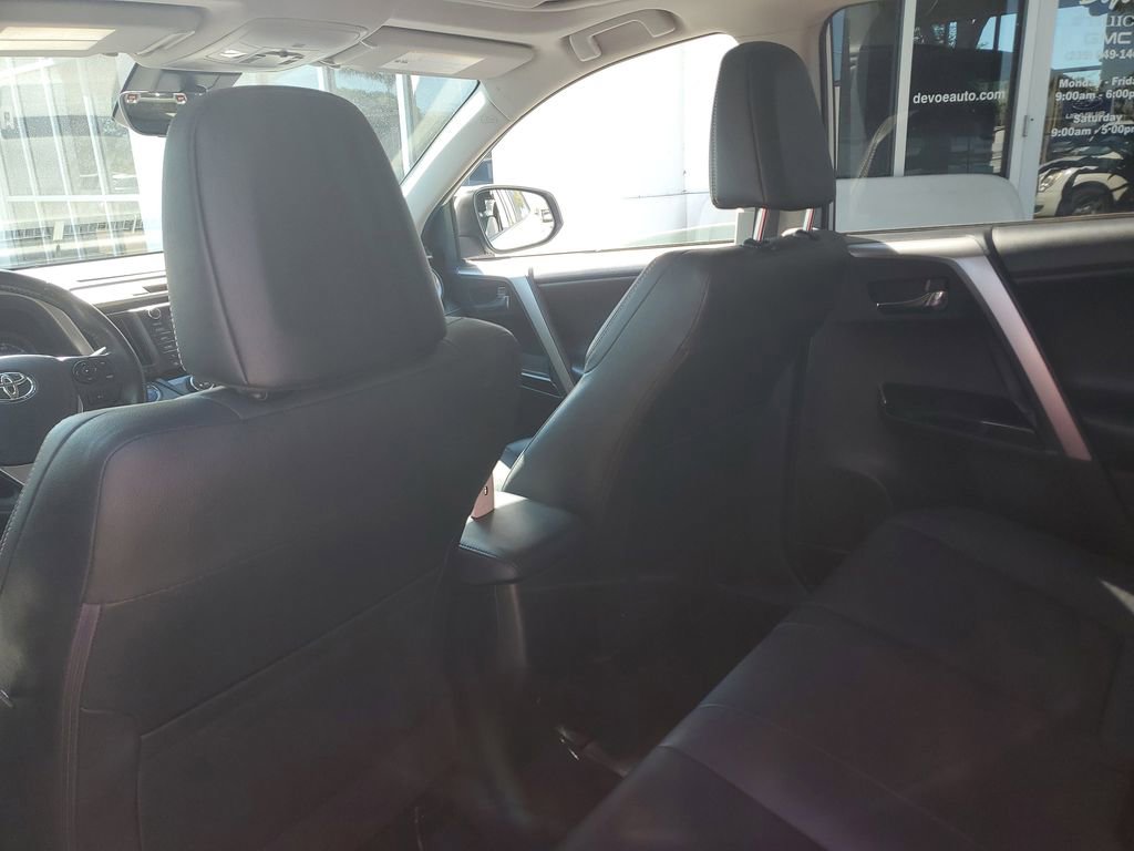 Used 2018 Toyota RAV4 Limited w/ Advanced Technology Package image 15