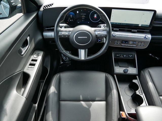 Used 2025 Hyundai Kona Limited AWD/4WD image 12
