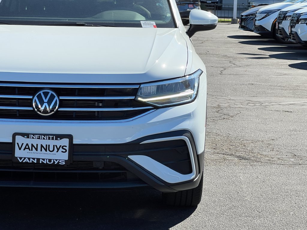 Used 2024 Volkswagen Tiguan SE AWD/4WD image 13