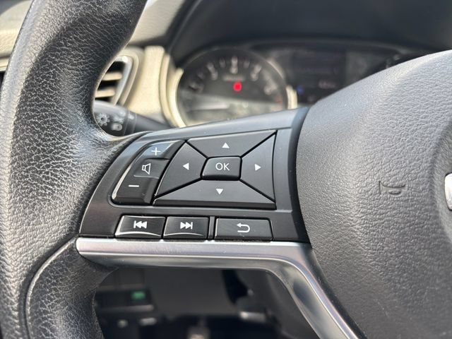Used 2019 Nissan Rogue Sport S w/ Appearance Package AWD/4WD image 18