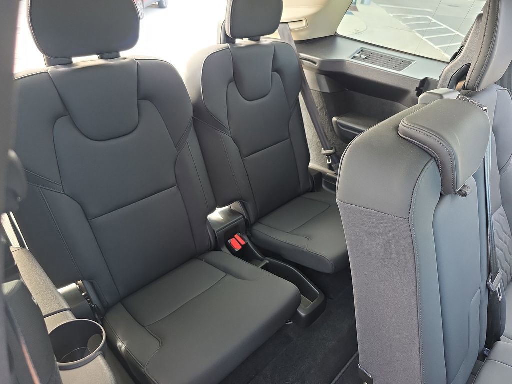 New 2026 Volvo XC90 T8 Plus image 20