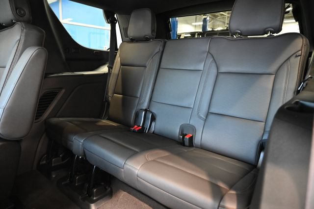 Used 2023 Chevrolet Tahoe High Country AWD/4WD image 14