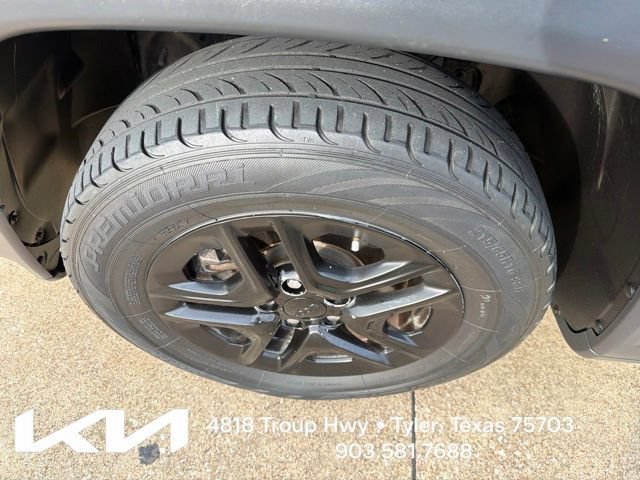 Used 2018 Jeep Compass Sport w/ Tech Group FWD image 4