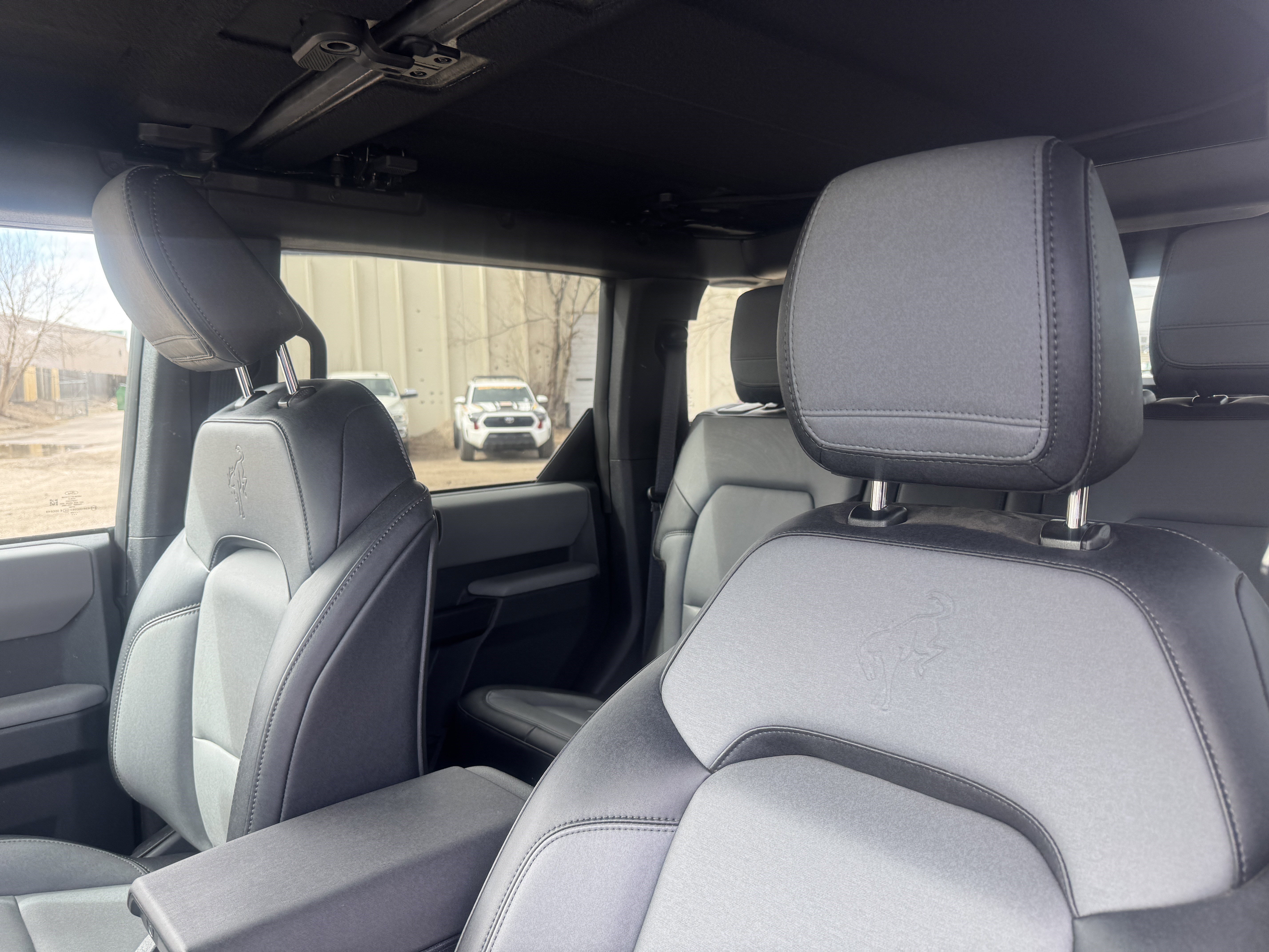 Used 2024 Ford Bronco Everglades image 12