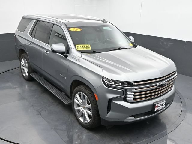 Used 2023 Chevrolet Tahoe High Country w/ Premium Package 2 AWD/4WD image 16