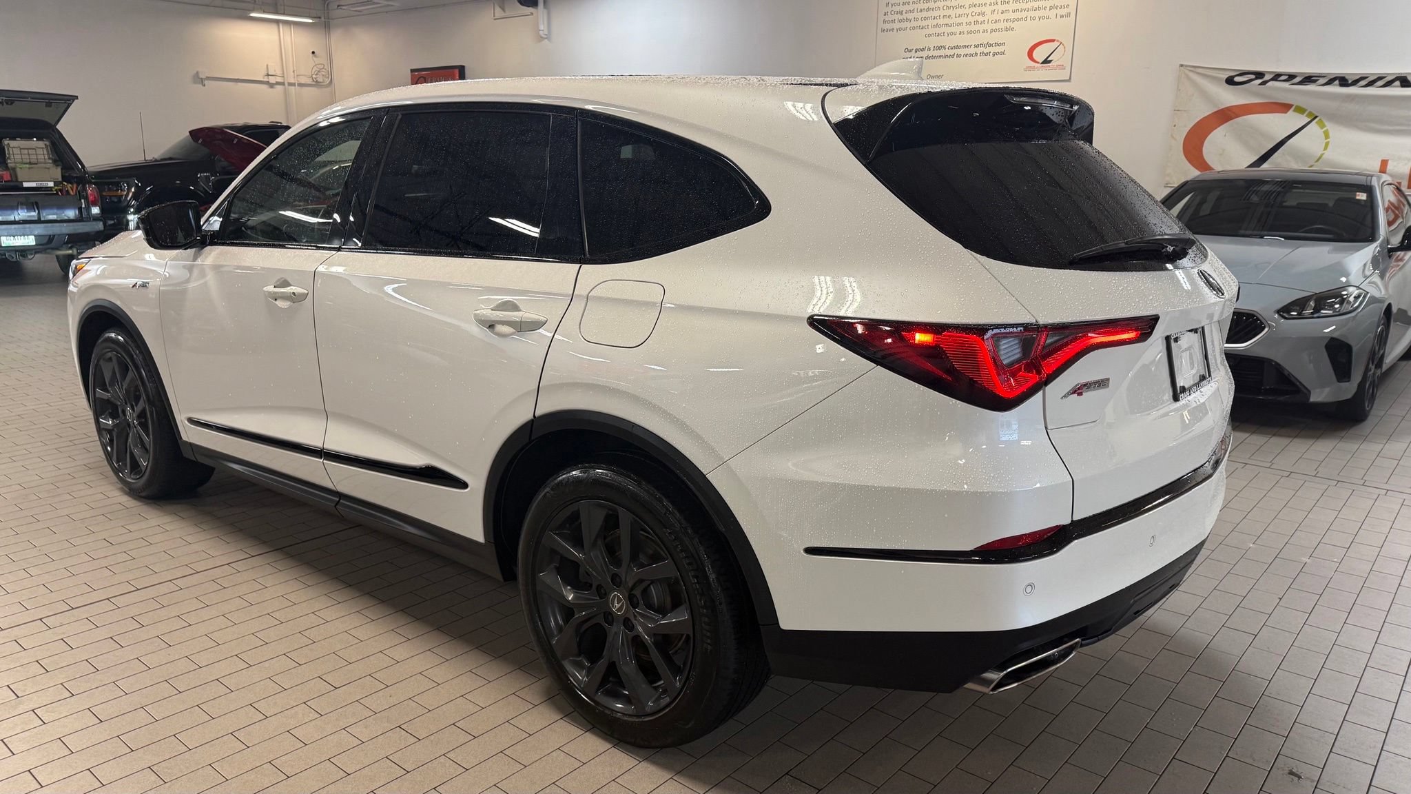 Used 2023 Acura MDX A-Spec AWD/4WD image 9