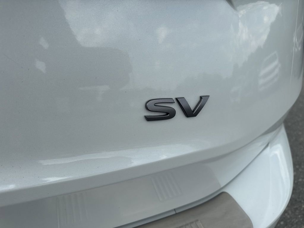 Used 2024 Nissan Rogue SV w/ SV Premium Package FWD image 30