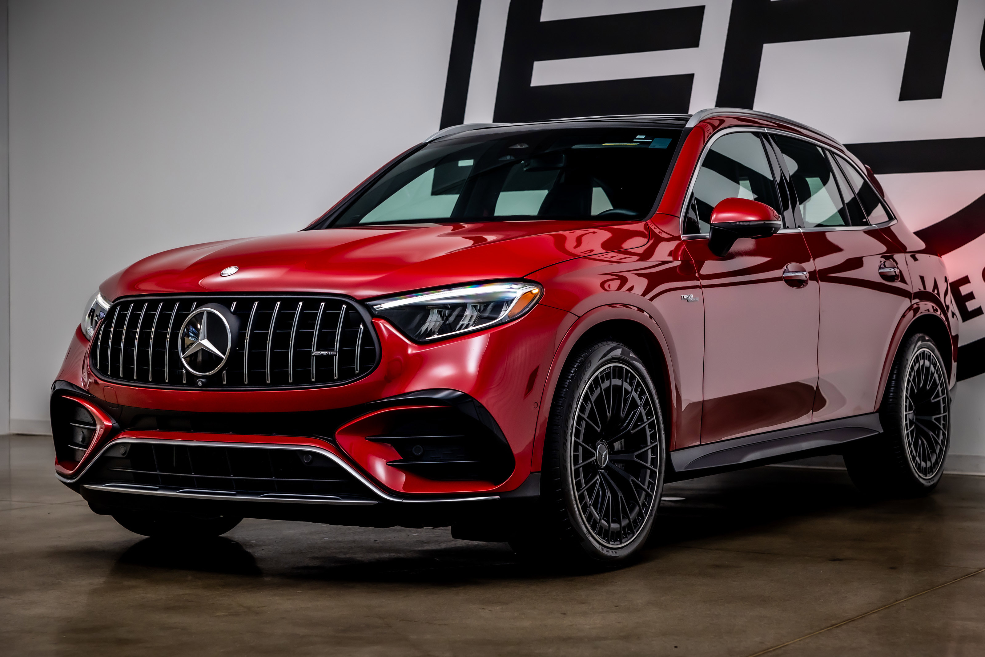 Used 2024 Mercedes-Benz GLC 43 AMG 4MATIC image 28