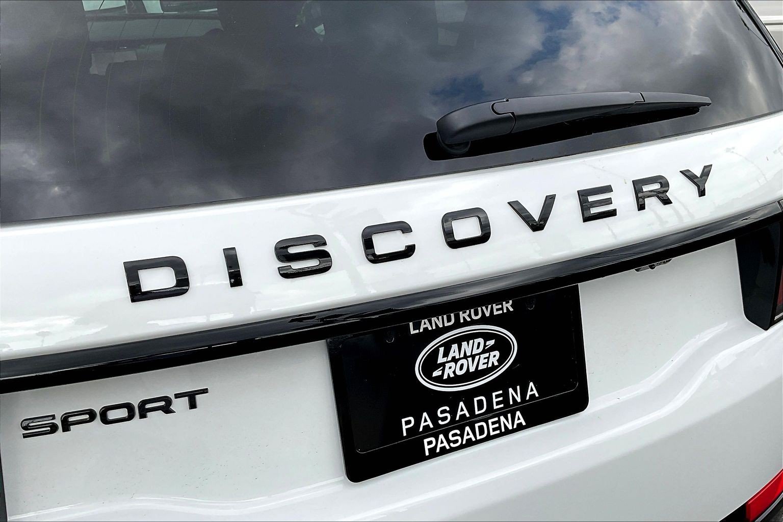 New 2026 Land Rover Discovery Sport Landmark AWD/4WD image 7
