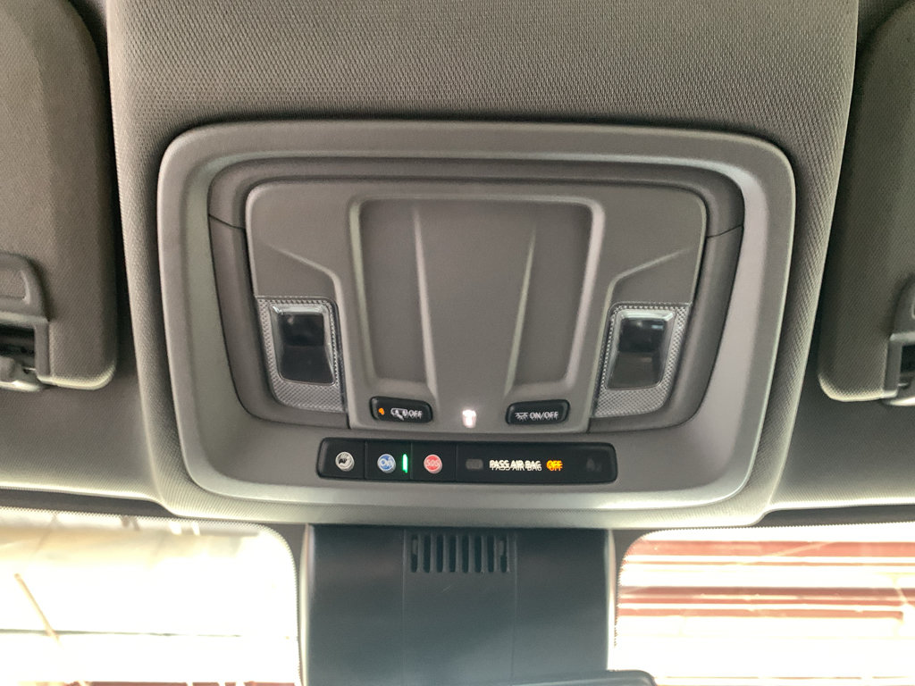 Used 2025 Chevrolet Silverado 1500 LT RWD image 23