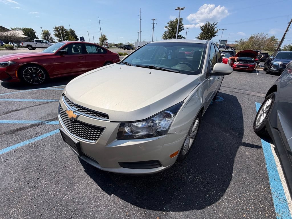 Used 2014 Chevrolet Cruze LT w/ Enhanced Safety Package FWD image 3